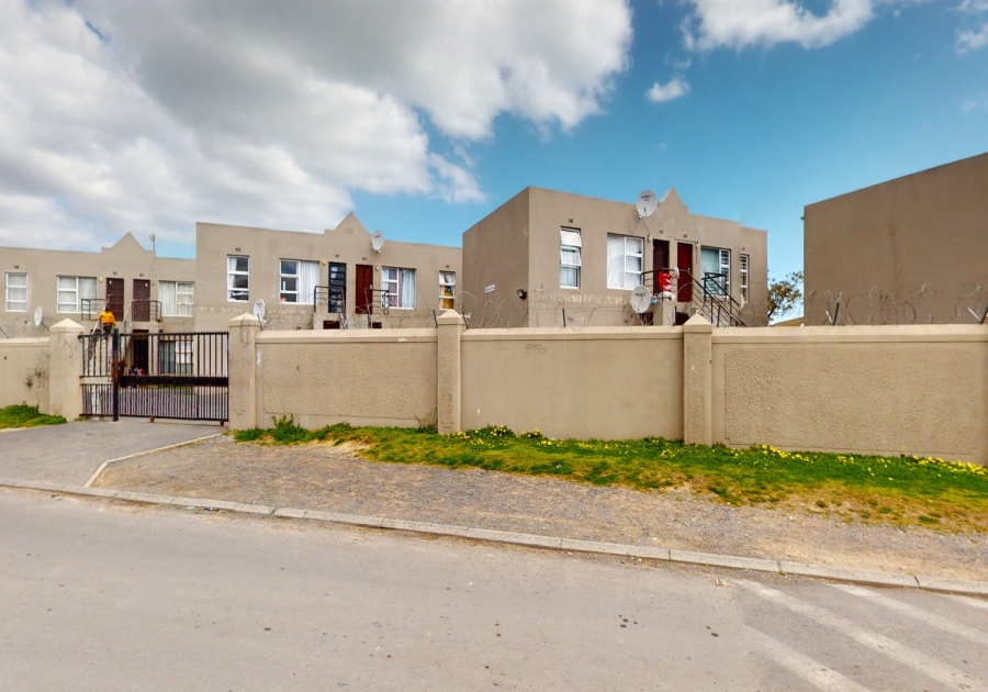 2 Bedroom Property for Sale in Southfork Western Cape